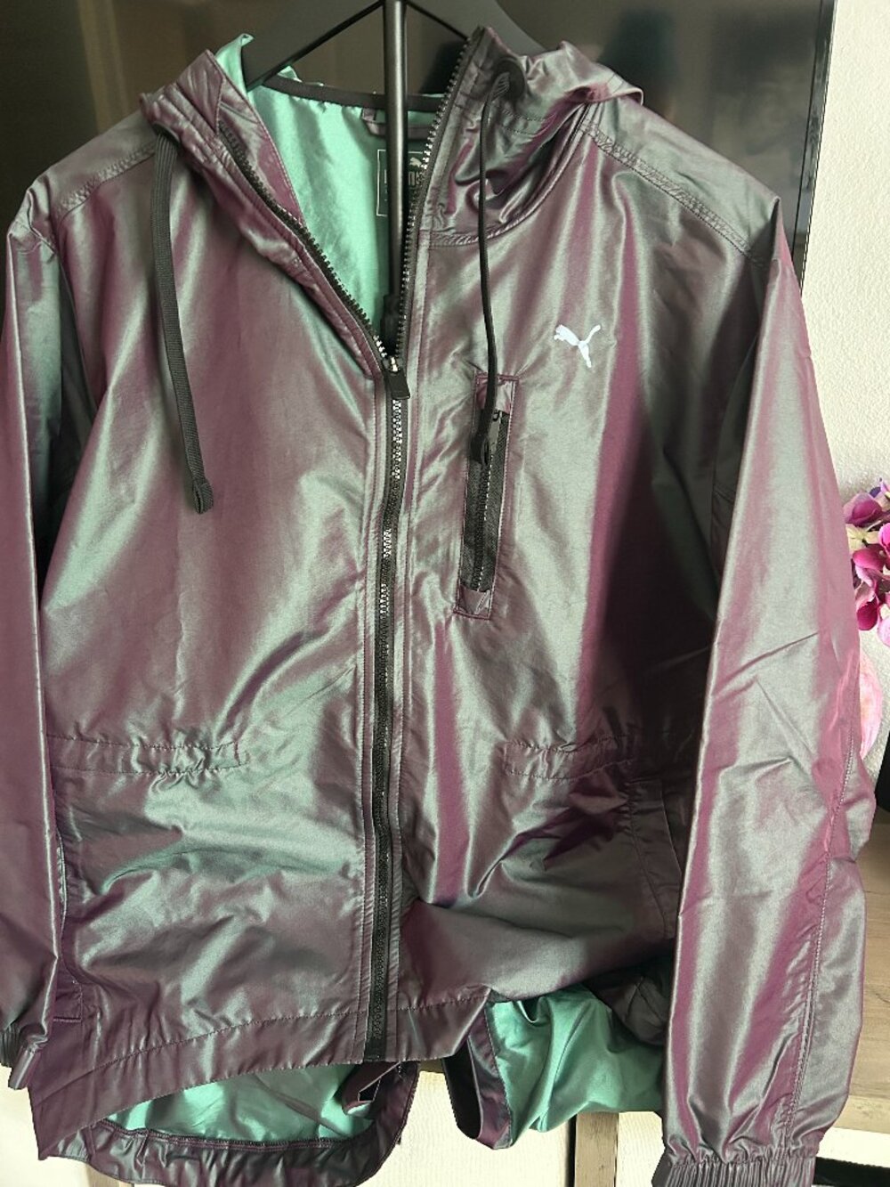 Women's Puma Asymmetrical Windbreaker Jacket - Size Small